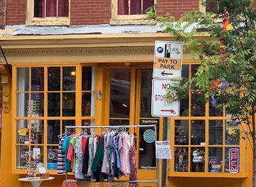 maryland/baltimore/mount-vernon/shop/adam-galaxy-vintage-showroom