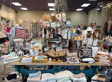 north-carolina/mooresville/shop/molly-malones-boutique