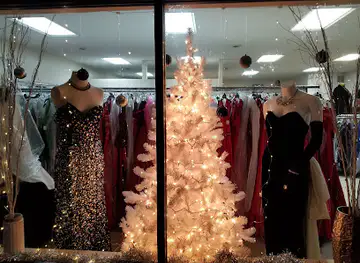 Curvacious Consignment