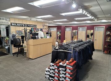 iowa/waterloo/shop/milroy-s-tuxedos-waterloo-store-and-warehouse