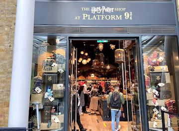 united-kingdom/greater-london/shop/the-harry-potter-shop-at-platform-9