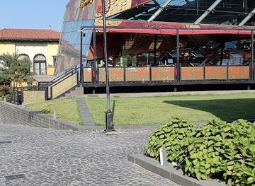 kazakhstan/ile-alatau-national-park/shop/villa-boutiques-restaurants