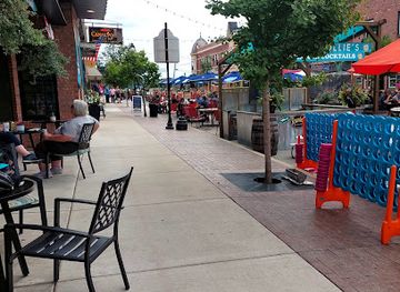 illinois/matthiessen-state-park/shop/the-bickerman-building