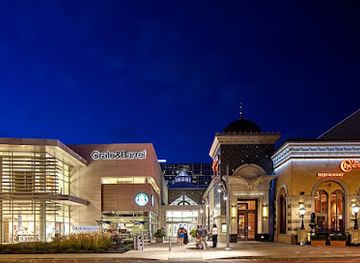 The Fashion Mall at Keystone