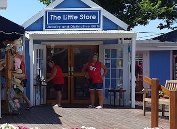 ohio/lake-erie-islands/shop/the-little-store-put-in-bay