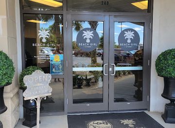 alabama/alabama-coastal-birding-trail/shop/beach-girl-at-home