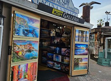 california/south-coast/shop/laguna-village-shops