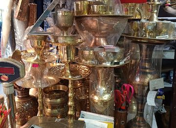 india/darjeeling/shop/taiyab-traders