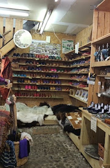 The Clog & Craft Shop, Invermoriston