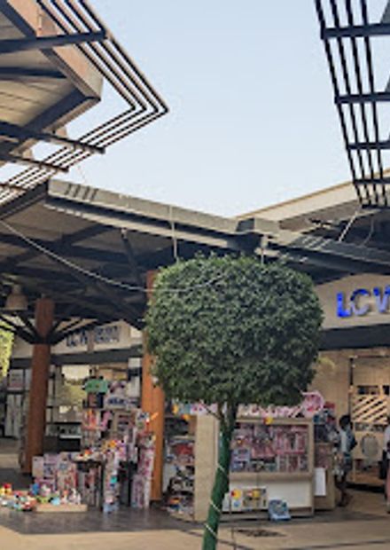 Junction mall
