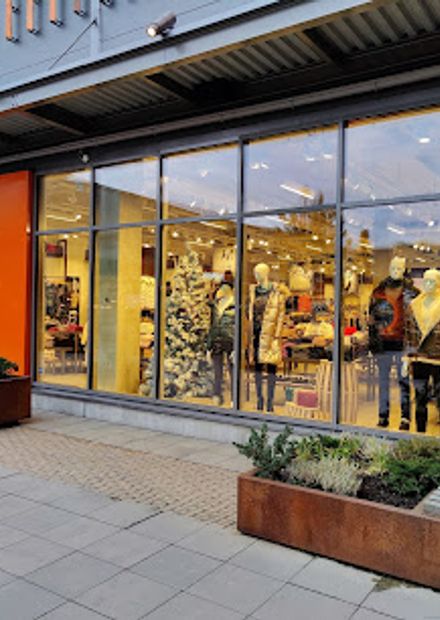 Guess Outlet