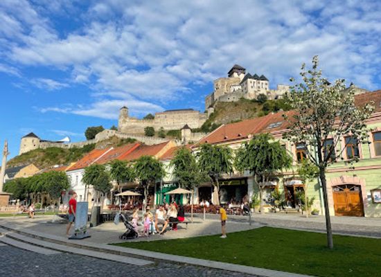 slovakia/trencin-region/shop/trencin-castle