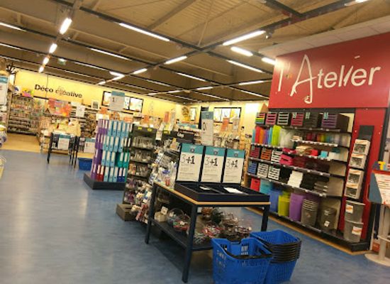 france/limousin/shop/cultura-limoges