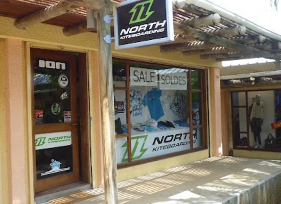 mauritius/le-morne-brabant/shop/duotonekiteboarding-shop