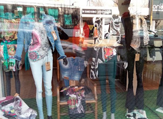argentina/rosario/barrio-echesortu/shop/galeria-echesortu