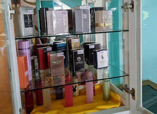 saint-vincent-and-the-grenadines/grenadines/shop/mareyna-fragrance-store