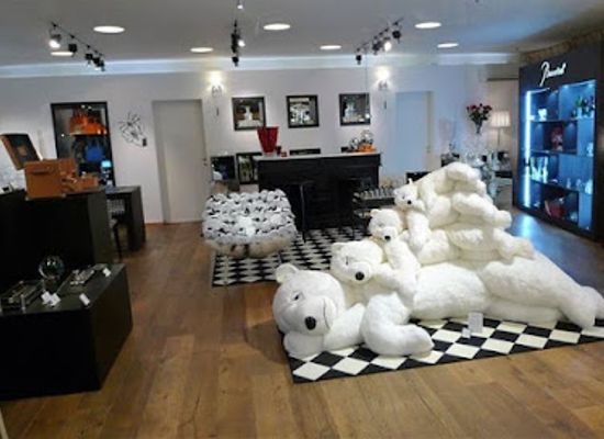 switzerland/lausanne/shop/curiosity-store