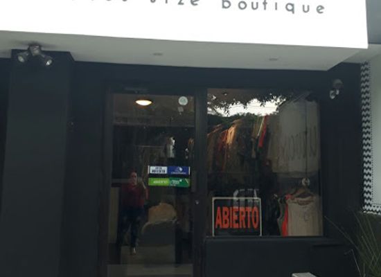 nicaragua/rivas-isthmus/shop/curves-plus-size-boutique