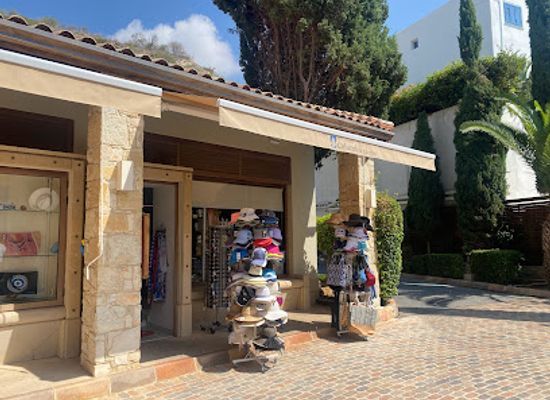 cyprus/pissouri/shop/columbia-souvenir-store