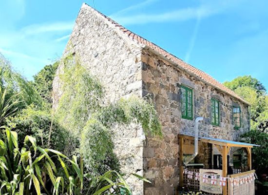 guernsey/herm/shop/the-barn