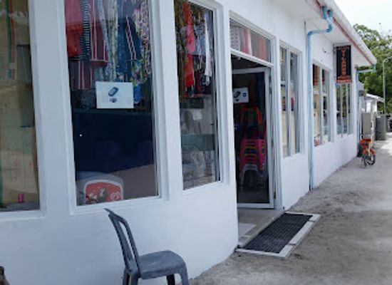 maldives/huraa/shop/vilares-store