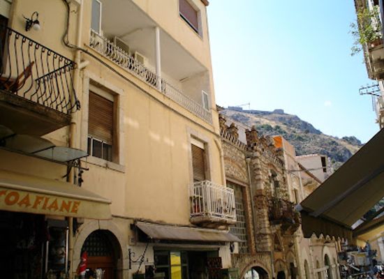 italy/taormina/shop/i-saraceni