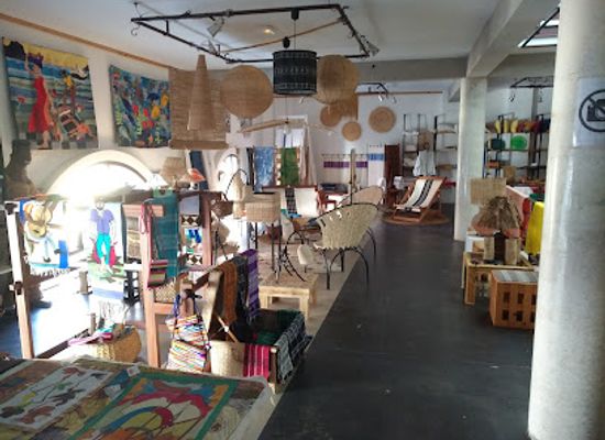 cabo-verde/praia-de-zal/shop/capvertdesign-artesanato