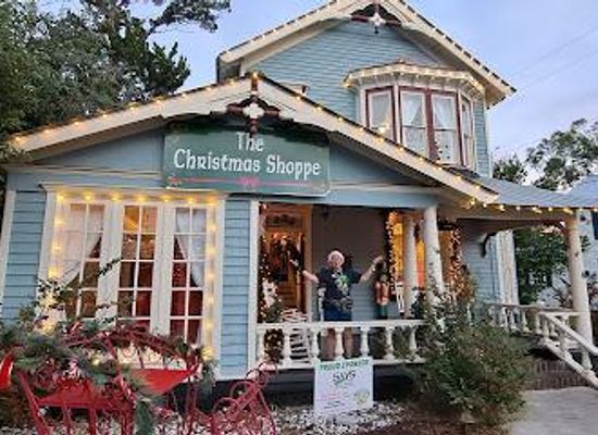 florida/st-augustine/shop/perky-pelican-christmas-shoppe