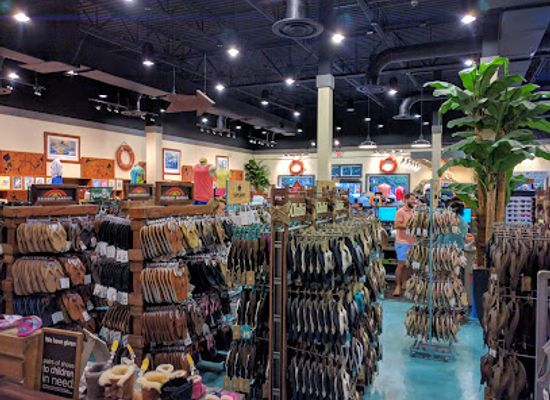 florida/panama-city-beach/shop/hy-s-toggery