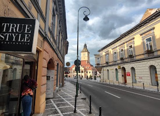romania/brasov/centrul-vechi/shop/petit-prix