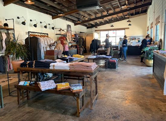 kentucky/louisville/shop/hazel-and-hunt