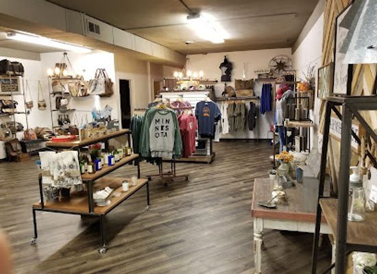 minnesota/mississippi-headwaters/shop/compass-rose-boutique