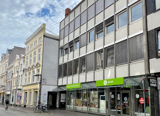germany/lubeck/shop/oxfam-shop-lubeck