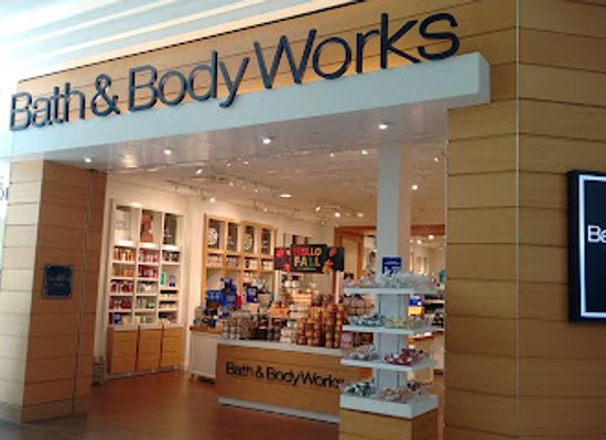 rhode-island/warwick/shop/bath-body-works