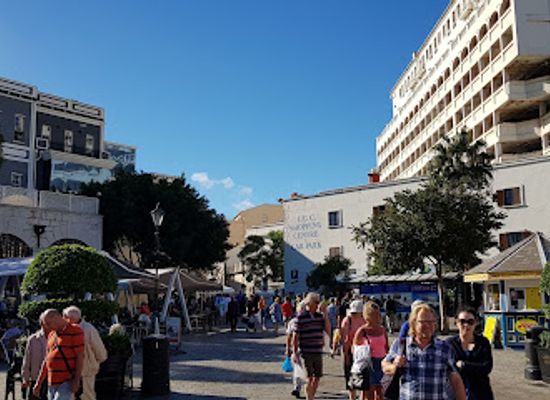 gibraltar/gibraltar-harbour/shop/cornwall-s-centre