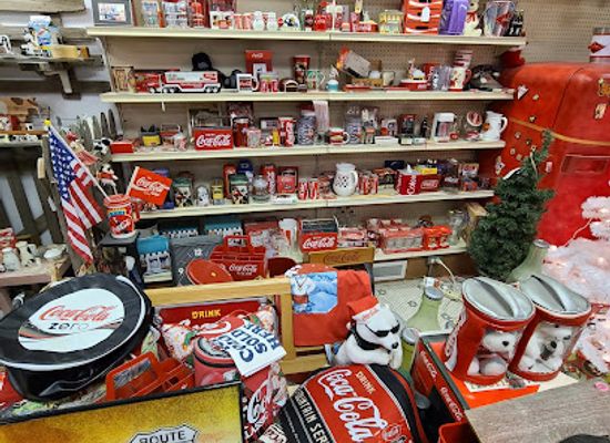 north-dakota/valley-city/shop/bob-s-collectibles