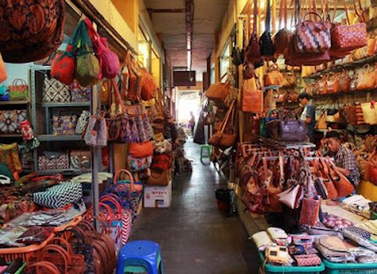 indonesia/central-java/shop/beringharjo-market