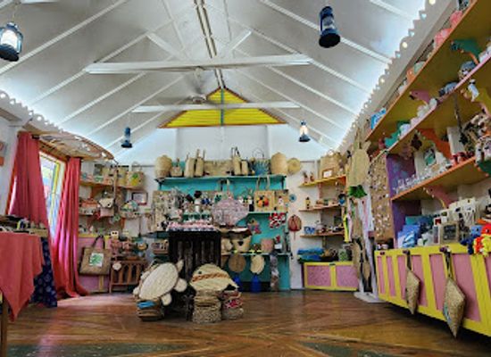 the-bahamas/nassau/shop/craft-cottage-bahamas