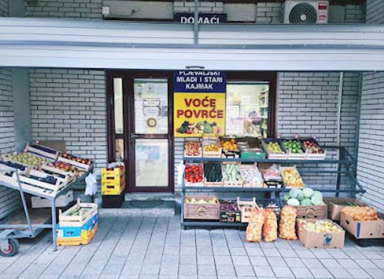 montenegro/mount-bjelasica/shop/vujisic-prodavnica-zdrave-hrane-kolasin