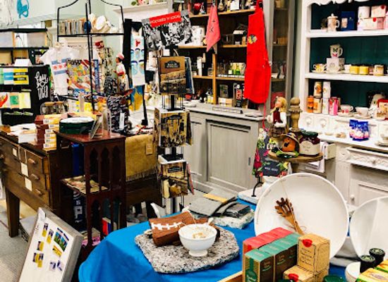 illinois/corn-belt/shop/the-uptown-shop