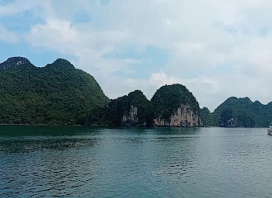 vietnam/ha-long/bai-chay/shop/halong-vietnam