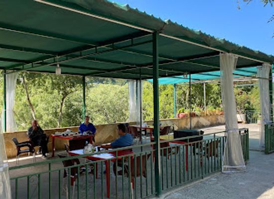 lebanon/chouf/shop/ghandour-fadoul-saj