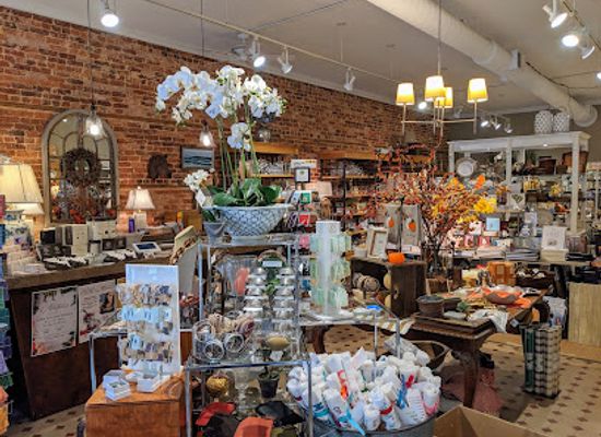 south-carolina/aiken/shop/monkeys-fine-gifts