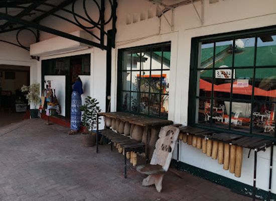 angola/zambezi-basin/shop/safari-victoria-falls