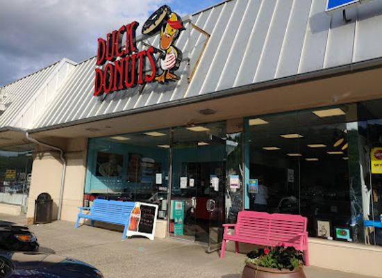 new-jersey/wachung-mountains/shop/duck-donuts