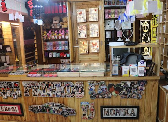 india/udaipur/shop/sona-photo-gifts-best-gift-shop-photo-print-shop-t-shirt-printing-shop-photo-frame-shop-customized-gift-shop