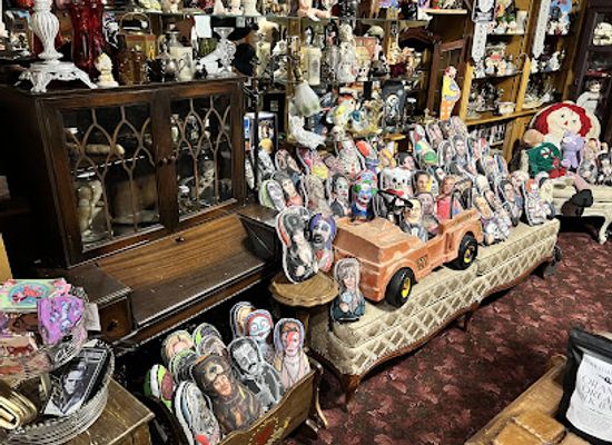 washington/spokane/riverside/shop/petunia-loomis