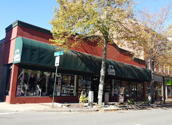 maine/rockland/shop/the-grasshopper-shop