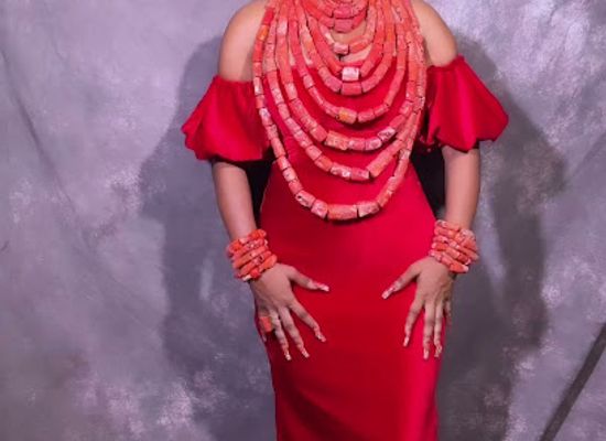 benin/comoe-national-park/shop/uyi-accessiores-beads-ng