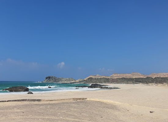 oman/al-wusta-governorate/shop/ras-madrakah-beach
